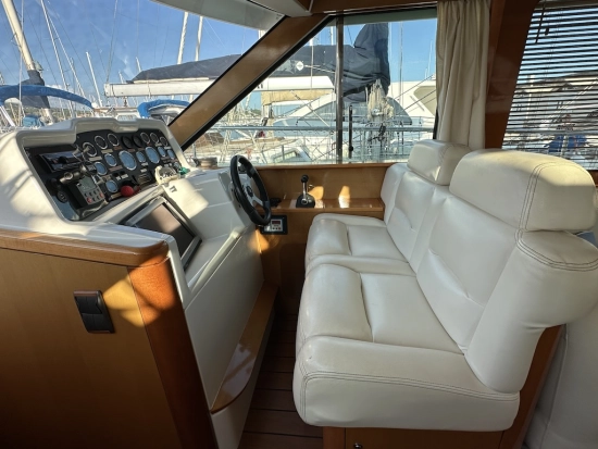 Beneteau Antares 13.80 gebraucht zum verkauf