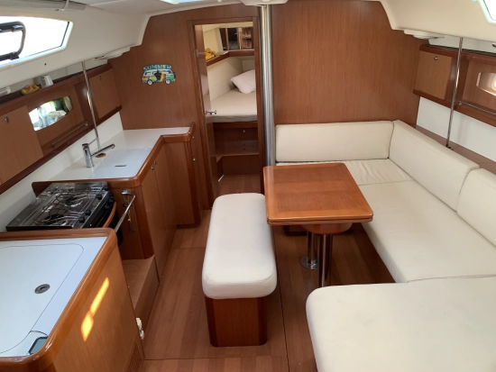 Beneteau Oceanis 40 gebraucht zum verkauf