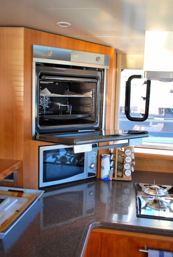 Fountaine Pajot Queensland 55 preowned for sale