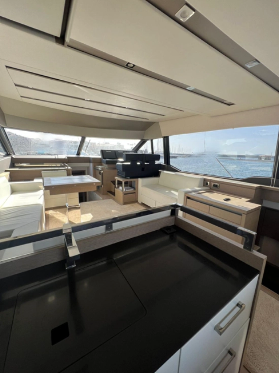 Jeanneau Prestige 630 gebraucht zum verkauf