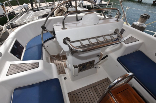 Oyster 80 Deck Saloon gebraucht zum verkauf