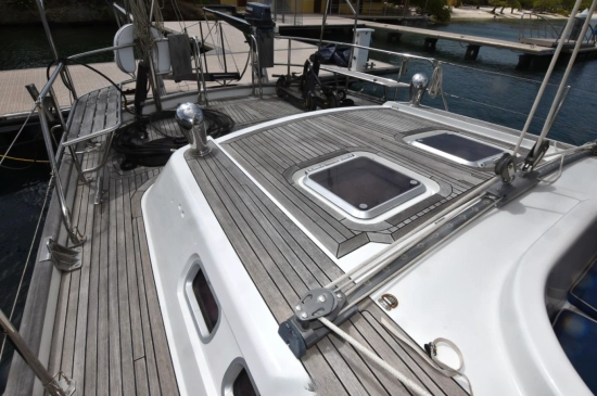 Oyster 80 Deck Saloon gebraucht zum verkauf