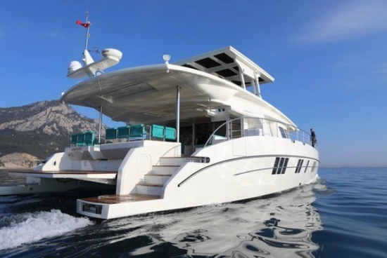 SERENITY Yachts SERENITY 64 Hybrid SOLAR ELECTRIC POWERCAT gebraucht zum verkauf