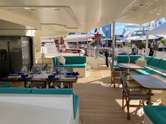 SERENITY Yachts SERENITY 64 Hybrid SOLAR ELECTRIC POWERCAT gebraucht zum verkauf