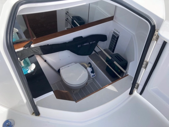 Axopar 28 Cabin Brabus Line gebraucht zum verkauf