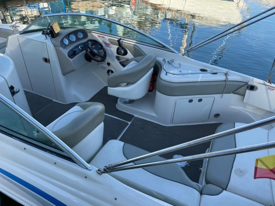 Sea Ray 240 SD gebraucht zum verkauf