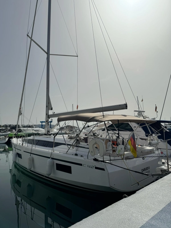 Bavaria Yachts C42 d’occasion à vendre