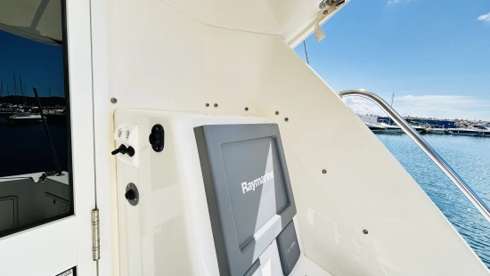 Riviera 47 Open Series II Flybridge preowned for sale