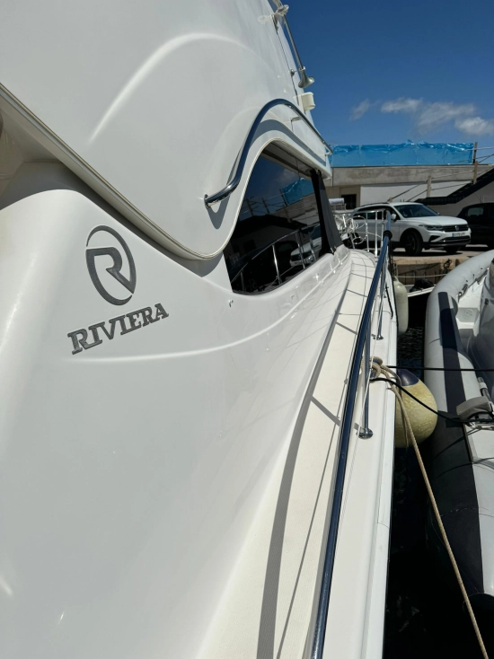 Riviera 47 Open Series II Flybridge preowned for sale