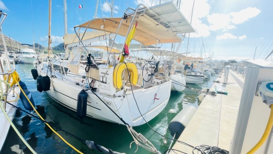 Dufour Yachts 385 d’occasion à vendre