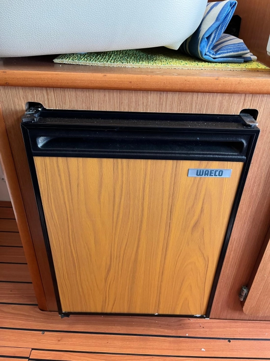 Jeanneau Merry Fisher 805 preowned for sale