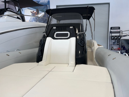 Joker boat Clubman 28 neu zum verkauf