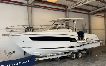 Jeanneau Cap Camarat 10.5 WA Serie 2 brand new for sale