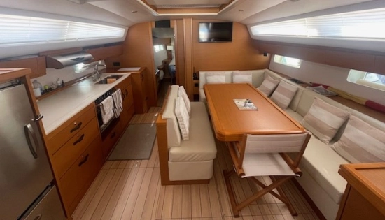 Jeanneau Yachts 54 preowned for sale