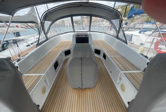 Jeanneau Yachts 54 preowned for sale