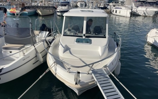 Jeanneau Merry Fisher 580 preowned for sale