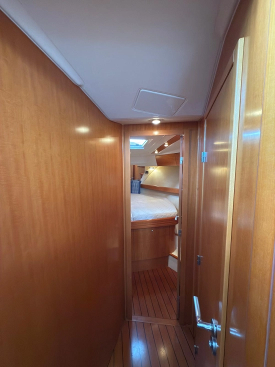 Beneteau Antares 12 Fly preowned for sale