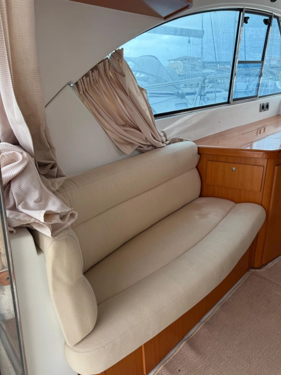 Beneteau Antares 12 Fly preowned for sale