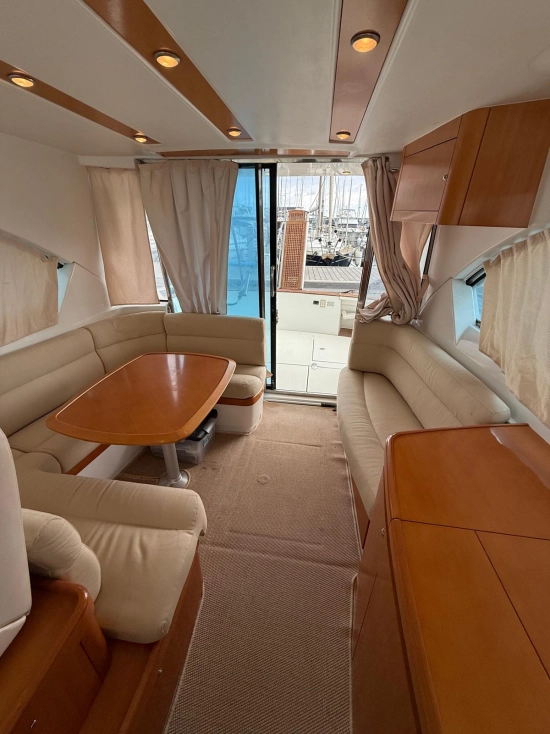 Beneteau Antares 12 Fly preowned for sale
