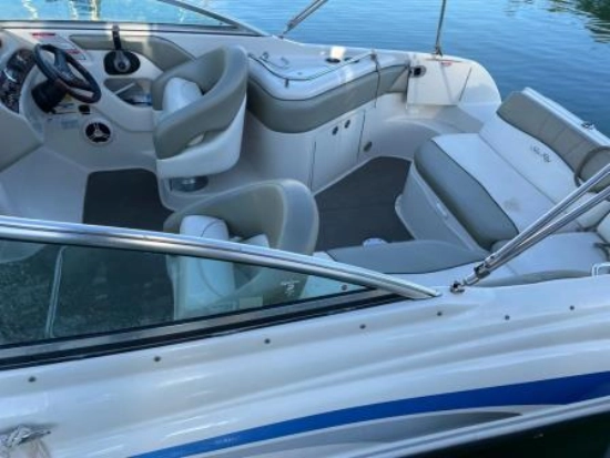 Sea Ray 240 SD gebraucht zum verkauf