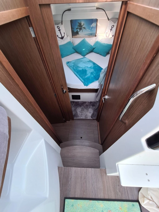 Beneteau Antares 9 gebraucht zum verkauf