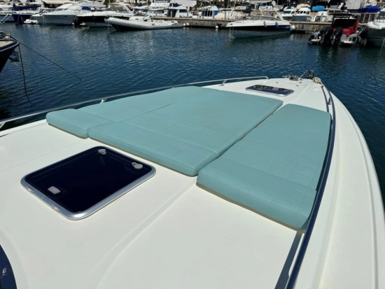 Sunseeker Thunderhawk 43 preowned for sale