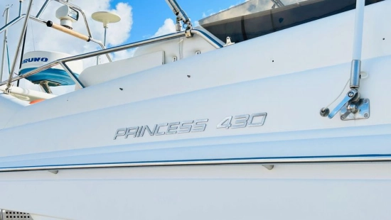 Princess 430 Fly preowned for sale