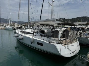 Jeanneau 54 preowned for sale