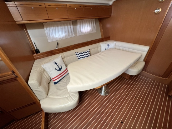 Bavaria Yachts 37 HT gebraucht zum verkauf