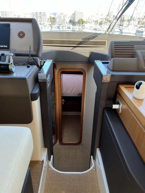 Ferretti 470 gebraucht zum verkauf