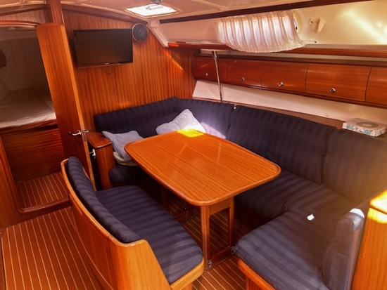 Bavaria Yachts 38 Cruiser preowned for sale