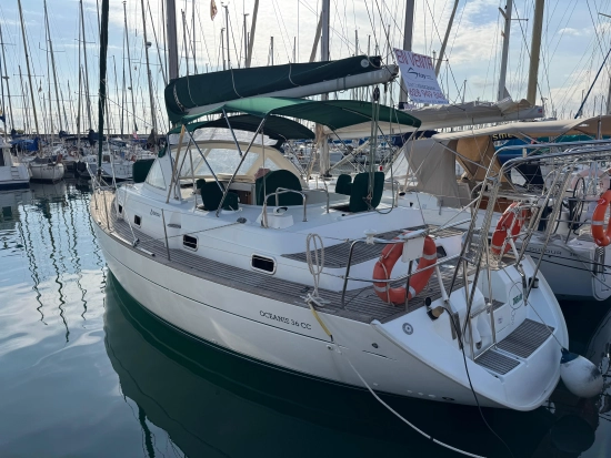 Beneteau Oceanis 36 CC gebraucht zum verkauf