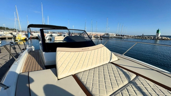 Quicksilver Sundeck 875 gebraucht zum verkauf