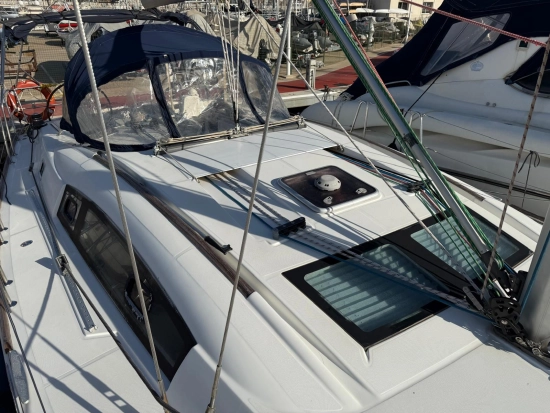 Beneteau Oceanis 43 preowned for sale