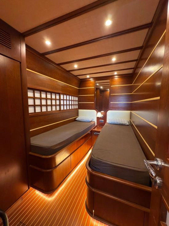 Navalia 60 preowned for sale