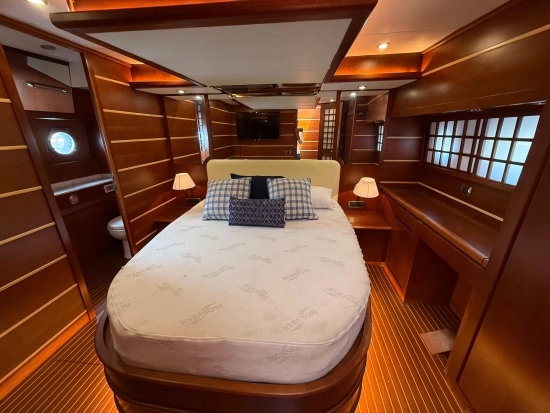 Navalia 60 preowned for sale
