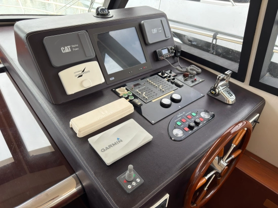Navalia 60 preowned for sale