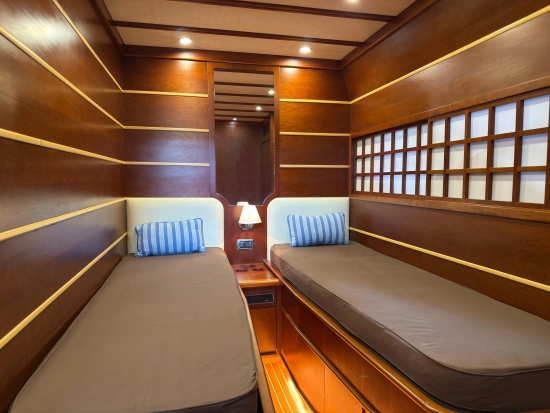 Navalia 60 preowned for sale