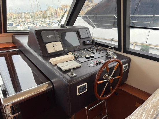 Navalia 60 preowned for sale