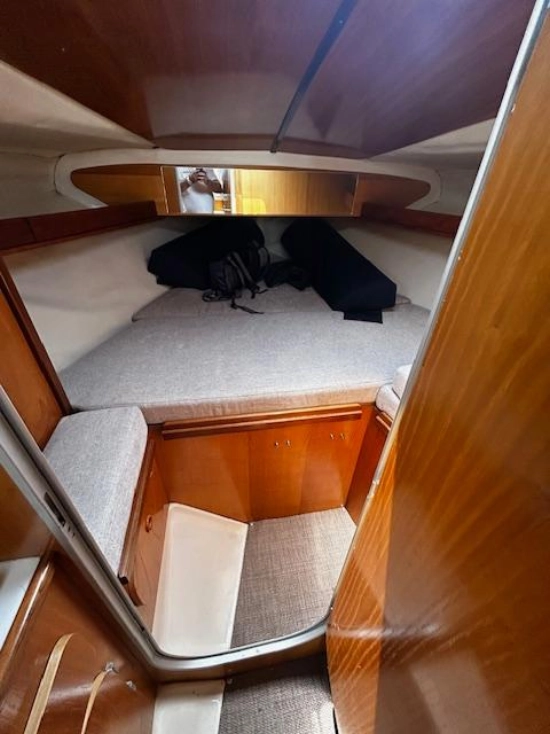 Beneteau Antares 800 preowned for sale
