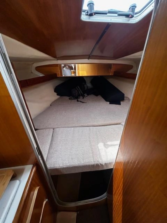 Beneteau Antares 800 preowned for sale