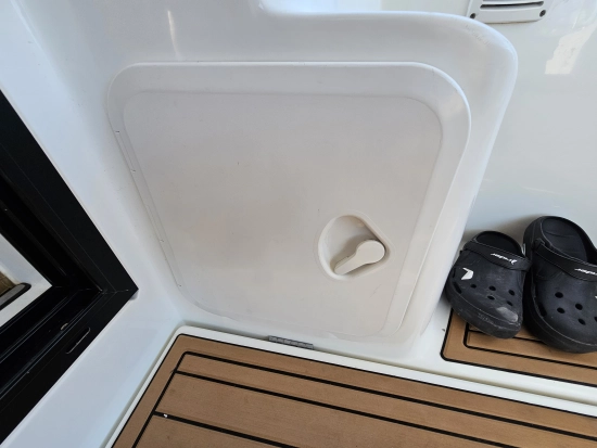 Beneteau Antares 880 HB preowned for sale