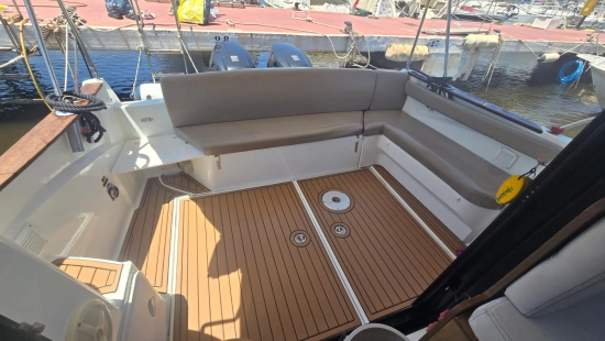 Beneteau Antares 880 HB preowned for sale