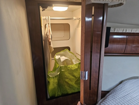 Sea Ray Sundancer 455 preowned for sale