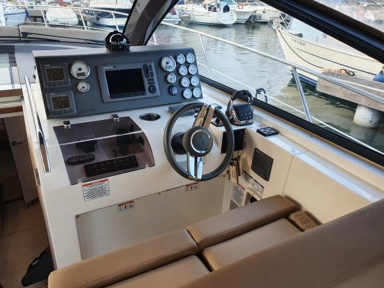 Sealine SC35 gebraucht zum verkauf