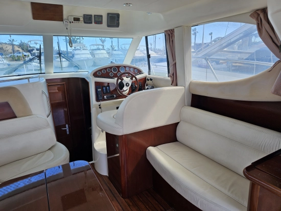 Jeanneau Prestige 32 gebraucht zum verkauf