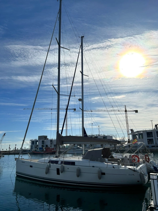 Hanse 445 gebraucht zum verkauf