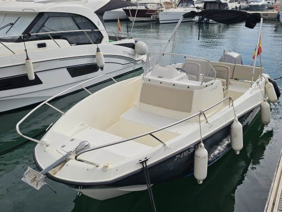 Quicksilver 675 ACTIV gebraucht zum verkauf