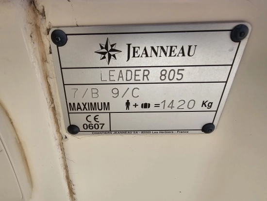 Jeanneau LEADER 805 gebraucht zum verkauf