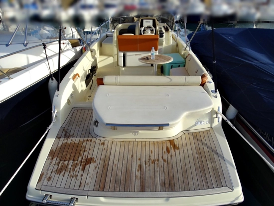 Invictus Yacht CX 280 d’occasion à vendre